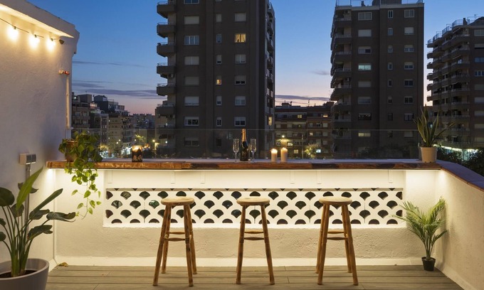 L'Hospitalet de Llobregat Apartment | BCN 2: ¡Exclusivos y cerca del Camp Nou!