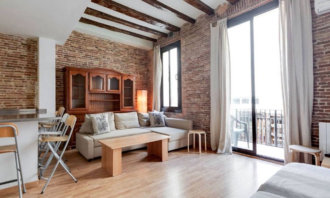 El Raval Apartment | BCN-RENTALS RAMBLA 4, just 7-10 min to Ramblas. In the center