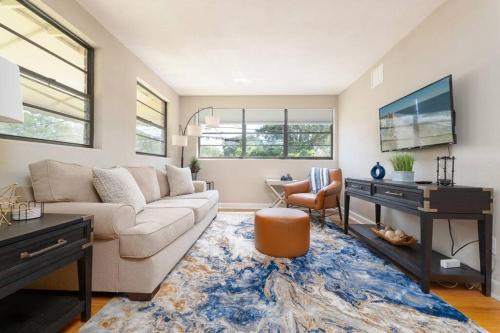 Riverside Apartment | Be A Nomad - Newly renovated 1br apartment