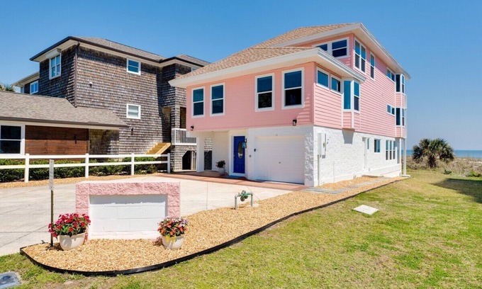 Jacksonville Beach Hotel | Be a Nomad | Ocean Front Boutique Hotel