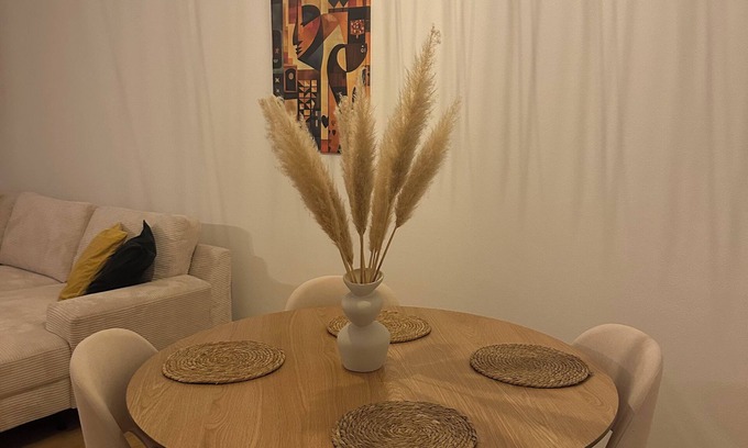 Rhein-Erft-Kreis District Apartment | Be like Home!