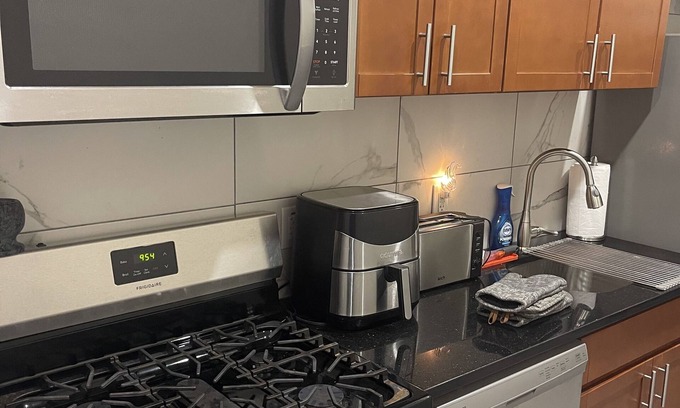 Bay Ridge Apartment | Be my guest in Bayridge Brooklyn