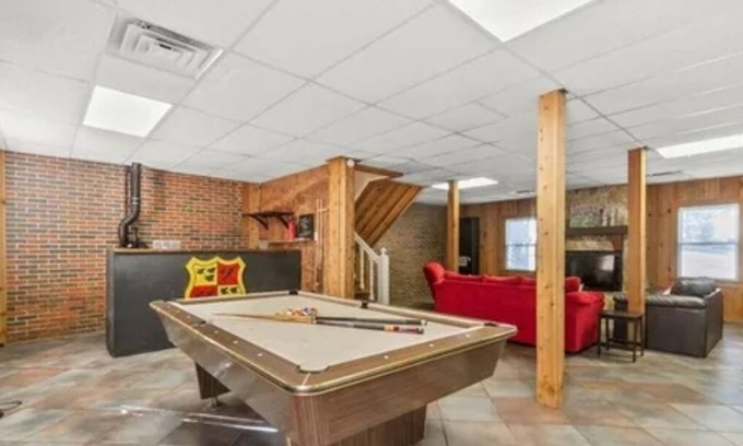 Tuscaloosa House | BE OUR FIRST GUEST!! Bama Guest House 1.8 miles to Bryant Denny Stadium.