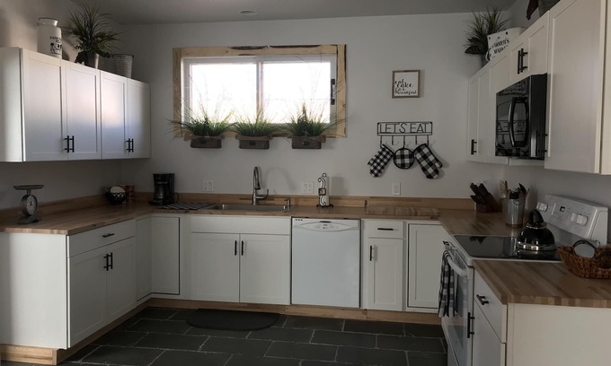 Downtown Colorado Springs House | Be Our Guest Downtown Colorado Springs