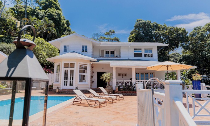 Sao Conrado House | Beautiful House in Luxury Condominium overlooking São Conrado Beach.
