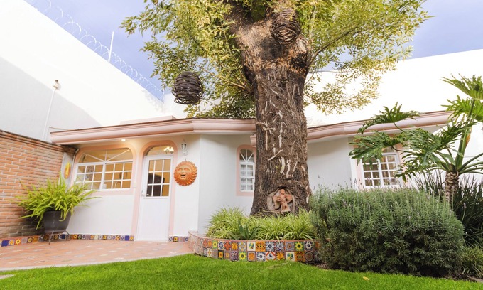 Puebla House | Beautiful little house El Refugio in Mi Querido Santiago, near downtown Puebla.