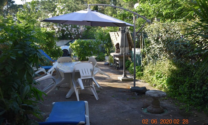 Pineto House | Beach<100m. Air conditioning. Wifi. Enclosed garden. bbc. Parking.opt car. No. of activities