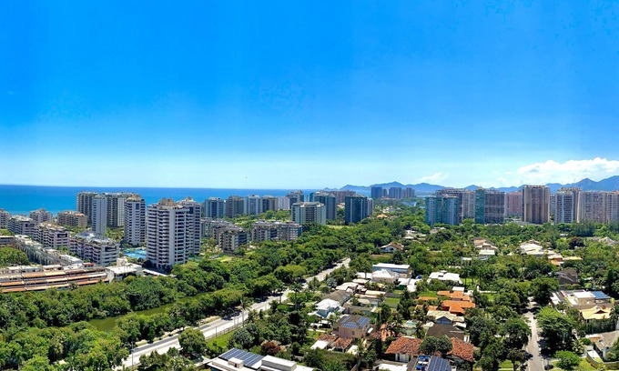 Barra da Tijuca Apartment | Beach Access | Sea View | Pool | Kitchen | Parking | WiFi | Comfort