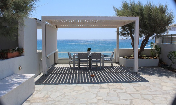 Ierapetra House | Beach and city at the southernmost tip of Europe