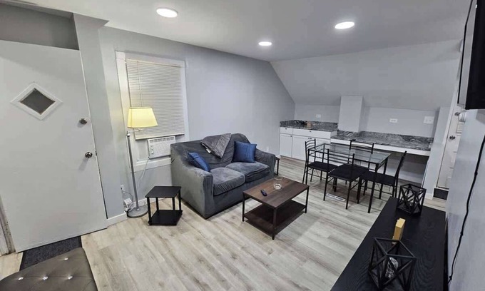 Milford Apartment | Beach Apartment in Woodmont Milford