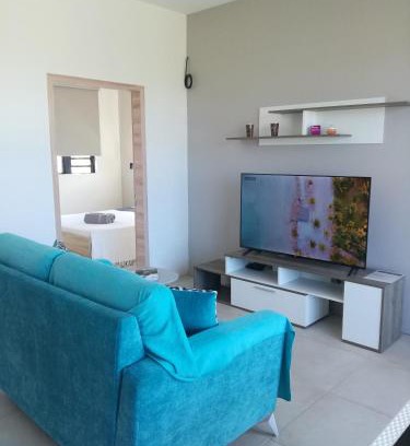 Blue Bay Apartment | Beach Appartement contemporain