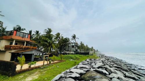 Tonse West Bed & Breakfast | Beach at Deltin