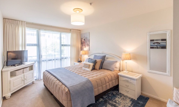 Mount Maunganui Apartment | Beach Break Escape at the base of Mt Maunganui
