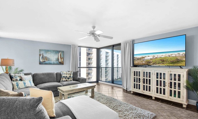 Miramar Beach Condo | Beach Breeze at Mainsail Resort - Private Beach Access, Pools & More!