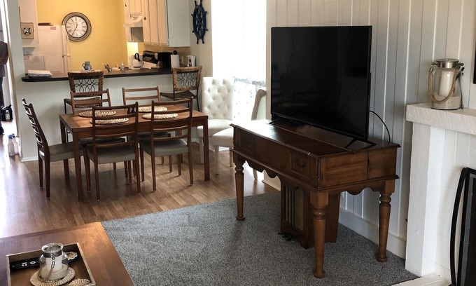 Townsite Condo | Beach Bungalow unit G-16 w/Garden View