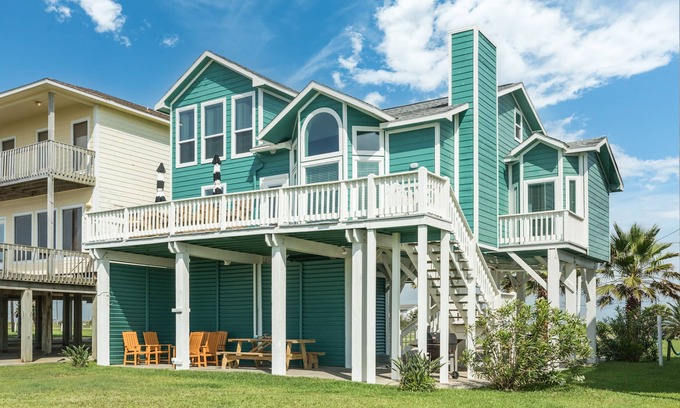 Freeport House | Beach Candy - Beachfront Family-Friendly Home!