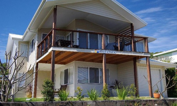 Crescent Head House | Beach Club 2, 5 Gowing Street