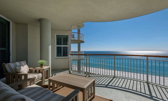 Navarre Beach Condo | Beach Colony West 11E Gulf-front Condo Navarre Beach!