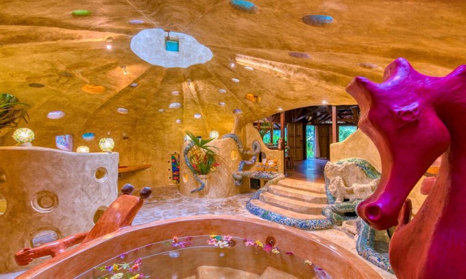 Chiguata House | Beach Suite located on beautiful Beach front property