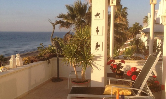 New Golden Mile Apartment | Beach Front Apartment in New Golden Mile Near Puerto Banus