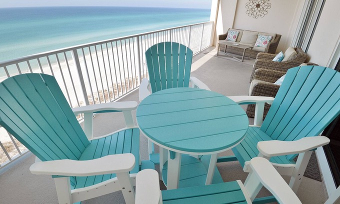Panama City Beach Condo | Beach Front-Beach Service Chairs Included-FREE High Speed Wifi-5 Star Experience