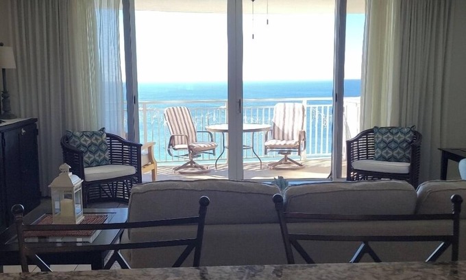 Open Sands Condo | ☀️ ☀️ BEACH FRONT - BOOKING FALL & WINTER☀️ ☀️ SPECIAL SNOWBIRD RATE ☀️☀️