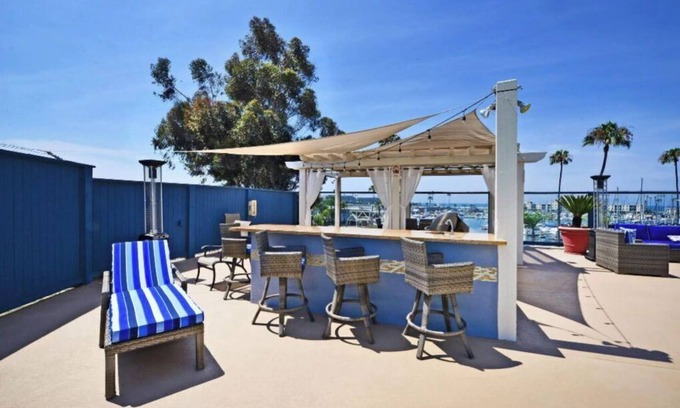 Oceanside Condo | Beach front condo on the harbor in Oceanside marina tower