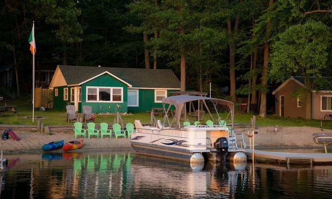 Mecosta Cottage | Beach Front Cottage On Family Friendly Pretty Lake. Sunsets, Fishing And Fun!
