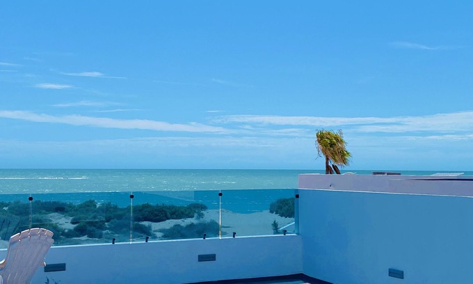 La Choya House | Beach Front House - EV charging included