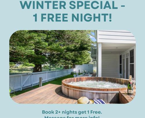 Patonga Apartment | Beach Front House Outdoor Hot Tub Sauna