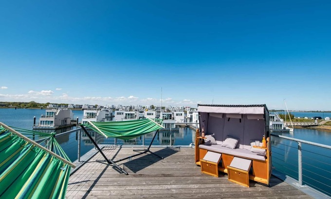 Olpenitz Boat Rental | Beach front ship in Olpenitz with sauna