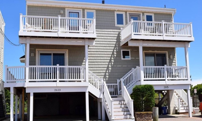 Dennisville House | Beach Front with Stunning Ocean Views!