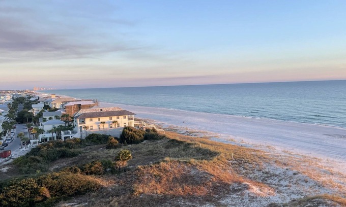 Sunnyside Condo | Beach Happy with Water Views from Every Window-Amenities Galore! Pinnacle Port