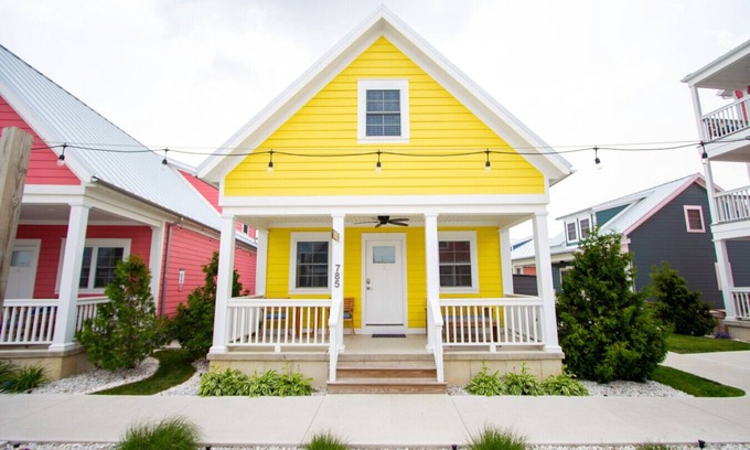 Celina Cabin | Beach Hive - 1 Bed/2 Loft Lakeside Cottage w/HOT TUB!