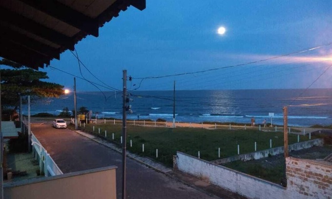 Penha House | BEACH HOUSE 40 Mts FROM THE SEA (SEA VIEW) - PENHA-SC