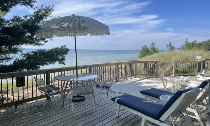 Pentwater House | Beach House Beauty on Lake Michigan!