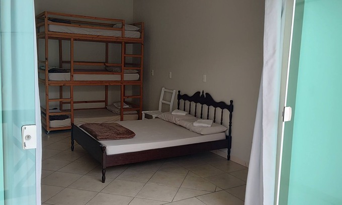 Itacolomi House | Beach house for families of up to 23 people in Piçarras/Beto Carrero