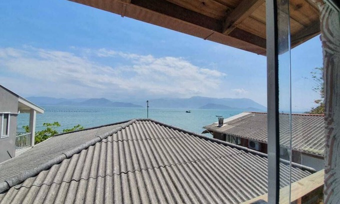 Caiacanga House | Beach House in Caiacanga Ribeirão da Ilha