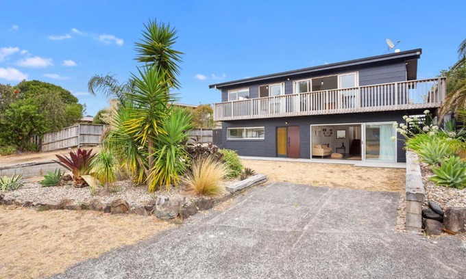 Whangamata House | Beach House on Blane - Whangamata Holiday Home