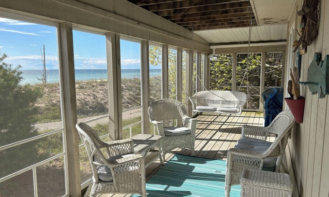 Pentwater Cottage | Beach house on Lake Michigan 5 minutes from Pentwater!