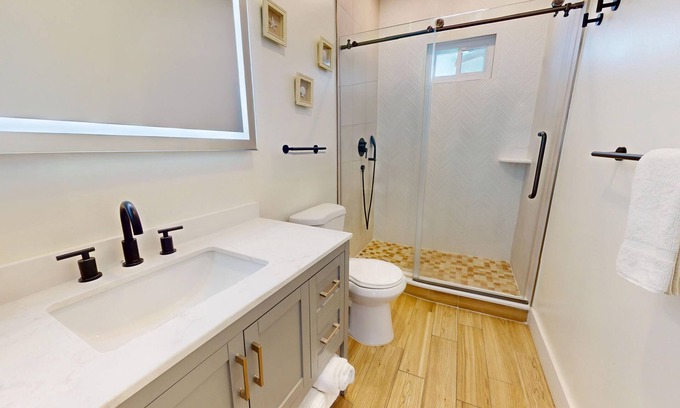 North End Villa | Beach House: POOL, Boardwalk, 1 Min to Beach