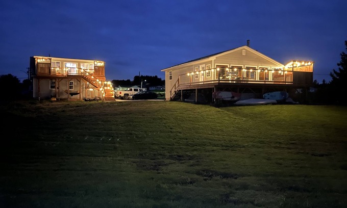 Sainte-Anne-de-Kent House | Beach House @Sunset Cove