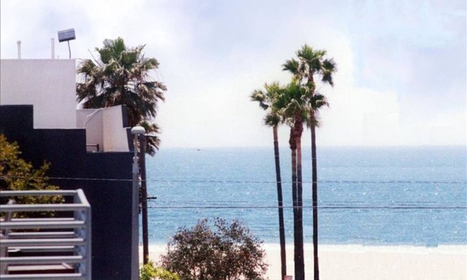 Marina Peninsula House | Beach House w/Home Theater! 2023 Upgrades!