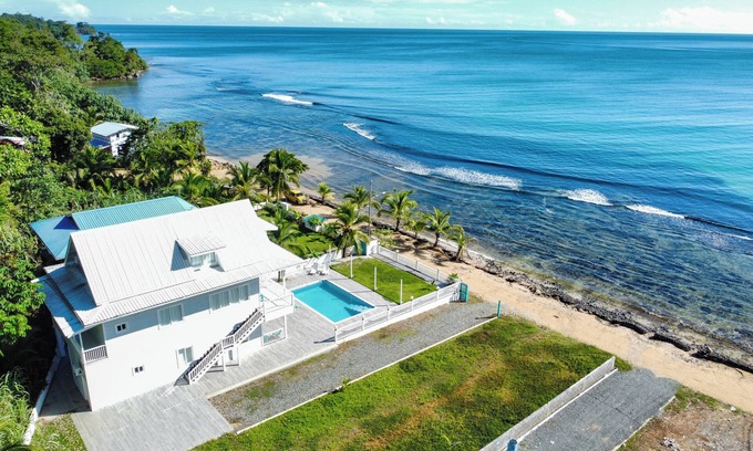 Bocas del Toro House | Beach House with Pool