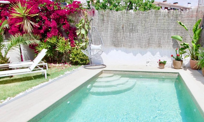 Comarruga House | Beach house with private swimming pool * 5 min walk to the beach