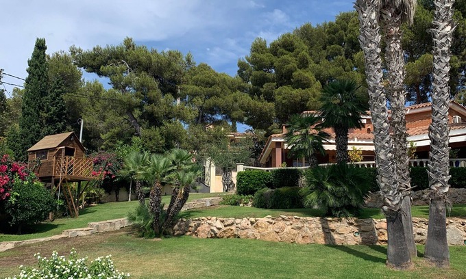 El Roc de Sant Gaieta House | Beach House With Sea Views -Walk To Beach/45 Min. From BCN
