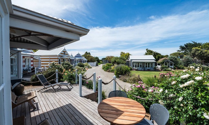Middleton Apartment | Beach Huts Middleton