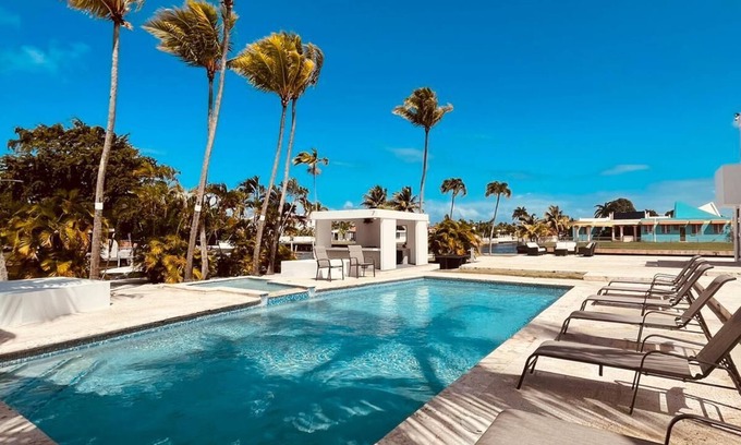Sabana Abajo Villa | Beach Mansion
