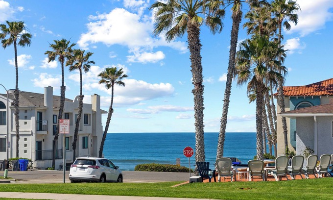 South Oceanside Condo | Beach Meets Fabulous - O'side Palms