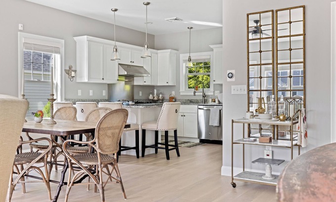 Arundel House | Beach Plum-Elegant Coastal Escape